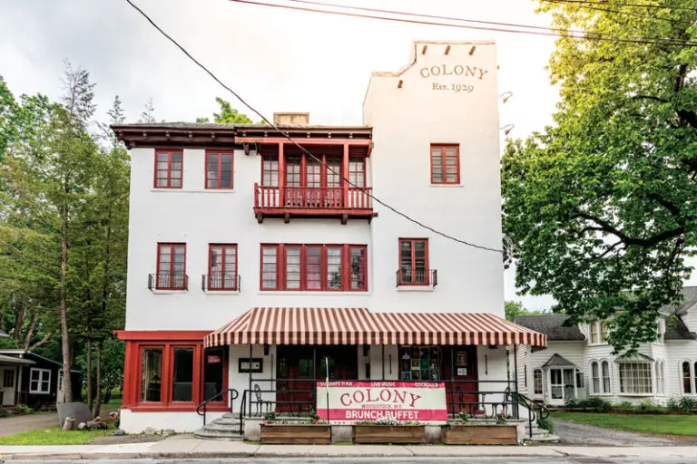 Colony Woodstock — Woodstock, NY