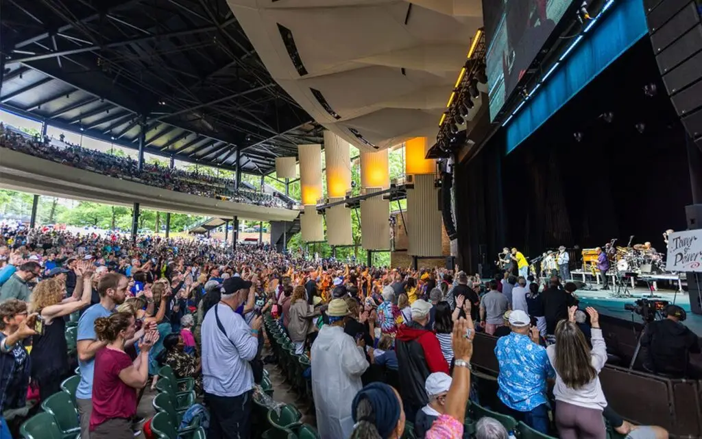 Saratoga Jazz Festival crowd at SPAC amphitheater