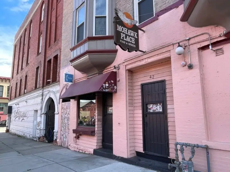 Mohawk Place live music venue in Buffalo NY