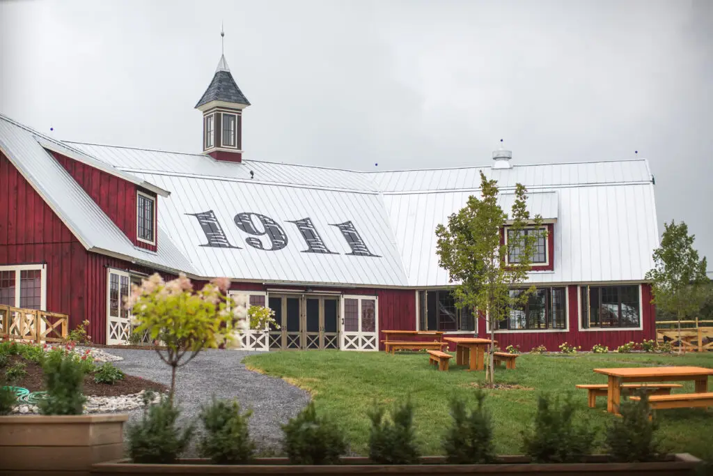 Beak and Skiff Apple Orchards — LaFayette, NY