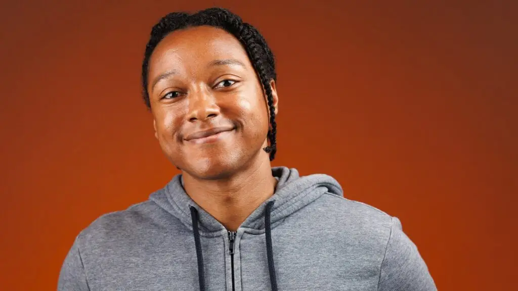 Josh Johnson performing live at Darien Lake Amphitheatre