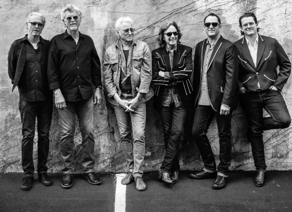 Nitty Gritty Dirt Band performing live