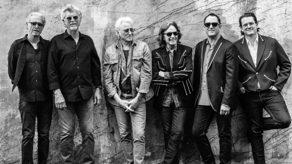 Nitty Gritty Dirt Band performing live