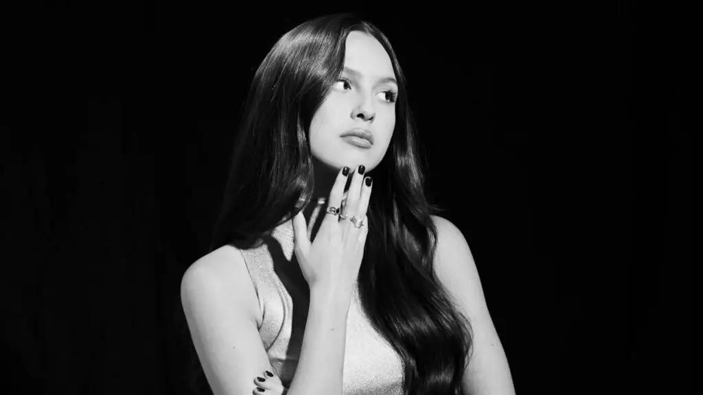 Olivia Rodrigo performing live