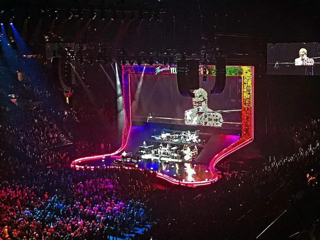 Elton John (Photo: Greg Brown / Wikimedia Commons (Public Domain))