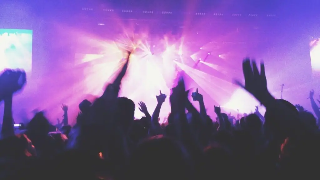 Saranac Thursdays: Be Kind and Rewind: Ultimate 90's Experience performing live at SPAC (Saratoga Performing Arts Center)