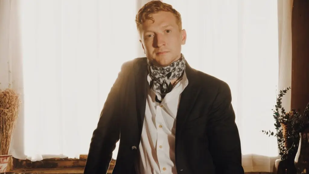 Tyler Childers performing live at Turning Stone Resort Casino