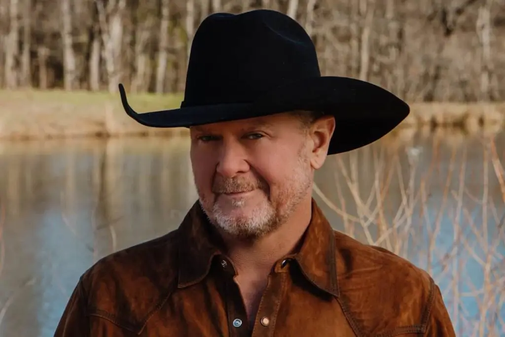 Tracy Lawrence performs on the No Alibis Tour at Kodak Center in Rochester, NY