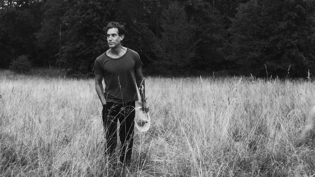 Joshua Radin performs at Daryl's House in Pawling, NY