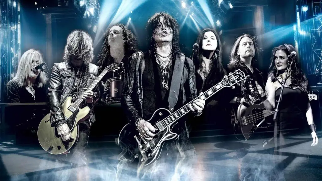 Tom Keifer and keiferband perform live in promotional photo for Penn's Peak concert