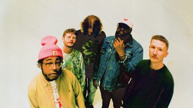 WILLIS performs live — indie rock five-piece from Florence, Alabama