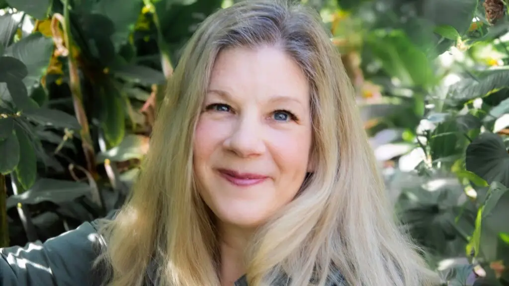Dar Williams performs at Cohoes Music Hall, December 5, 2026