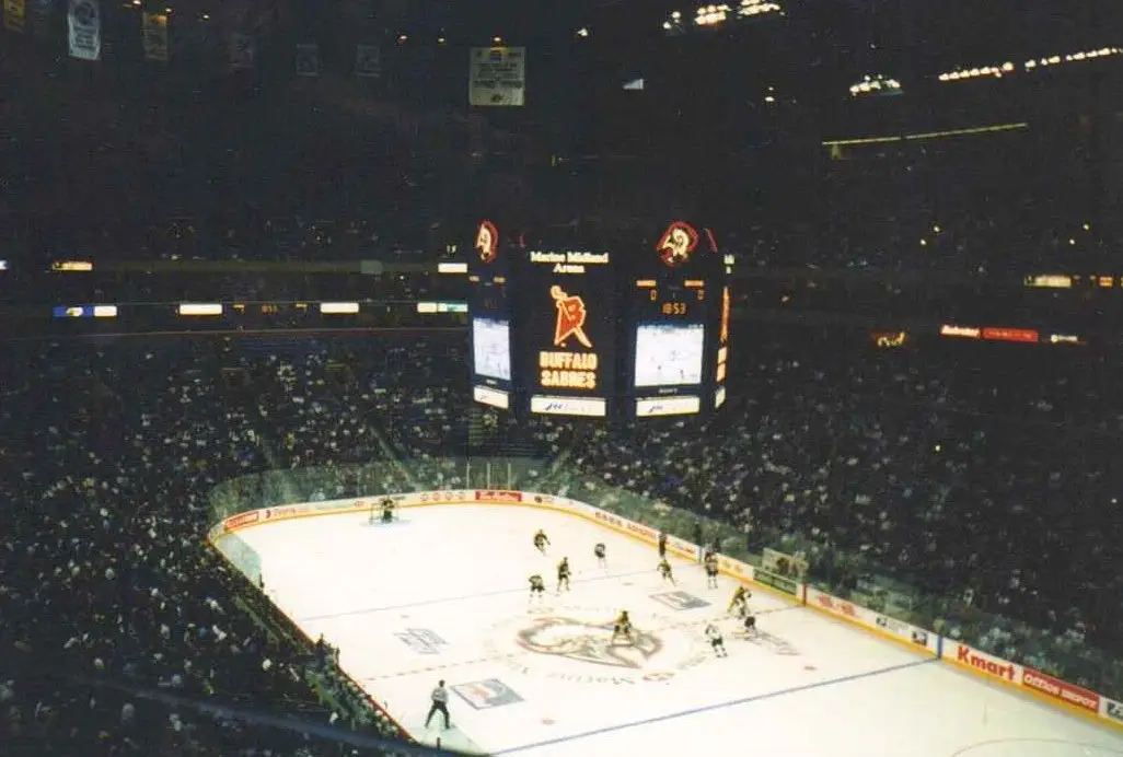 A packed Marine Midland Arena interior during a 1999 Buffalo Sabres game