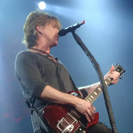 John Rzeznik of the Goo Goo Dolls performing at Darien Lake in 2010