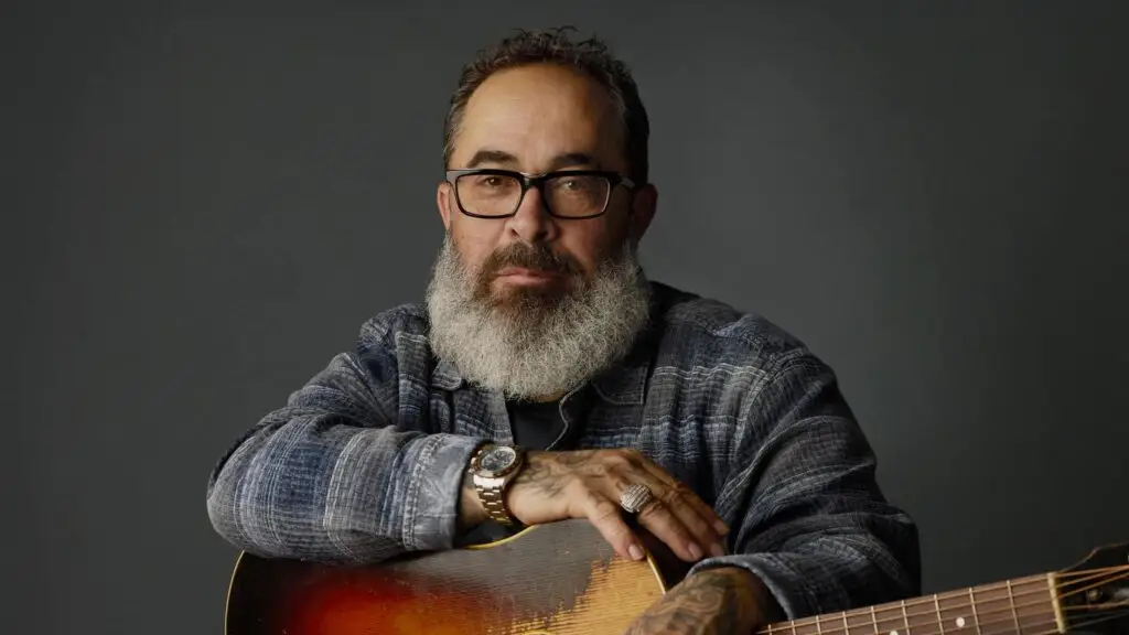 Aaron Lewis with acoustic guitar, official press photo for 2026 American Tour