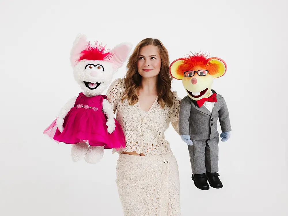 Darci Lynne with puppets Petunia and Oscar, promotional photo for the 2026 Growing Pains Tour