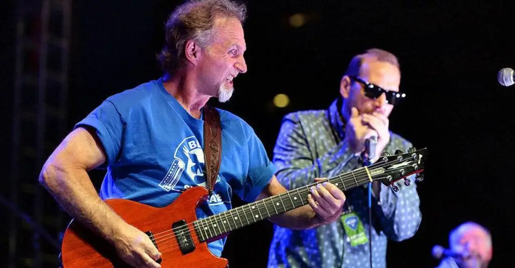 The Kingsnakes perform live — guitarist Terry Mulhauser and harmonica vocalist Pete McMahon on stage