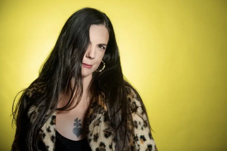 Sarah Borges, Americana and roots rock artist, in official press photo