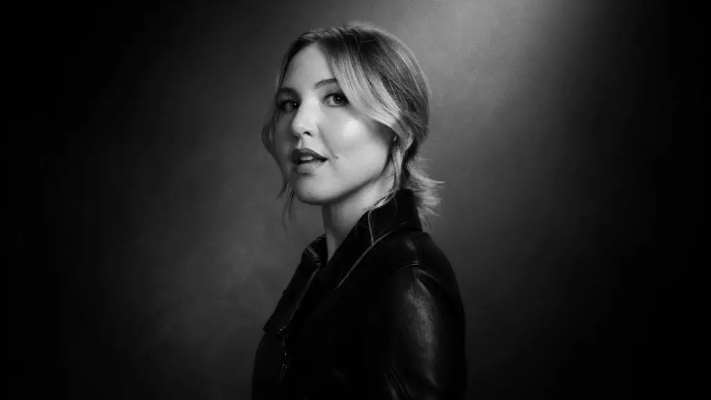 Taylor Tomlinson press photo for Nobody Asked You To Do That stand-up tour