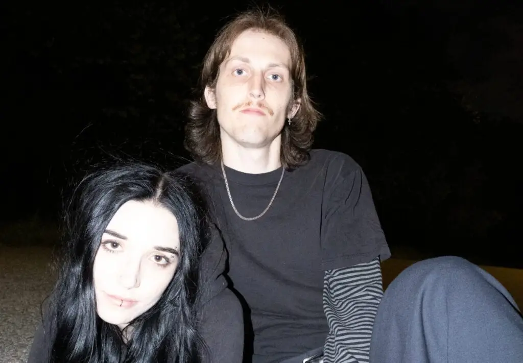 smush — Emily Borrowman and Atley King, Brooklyn shoegaze duo